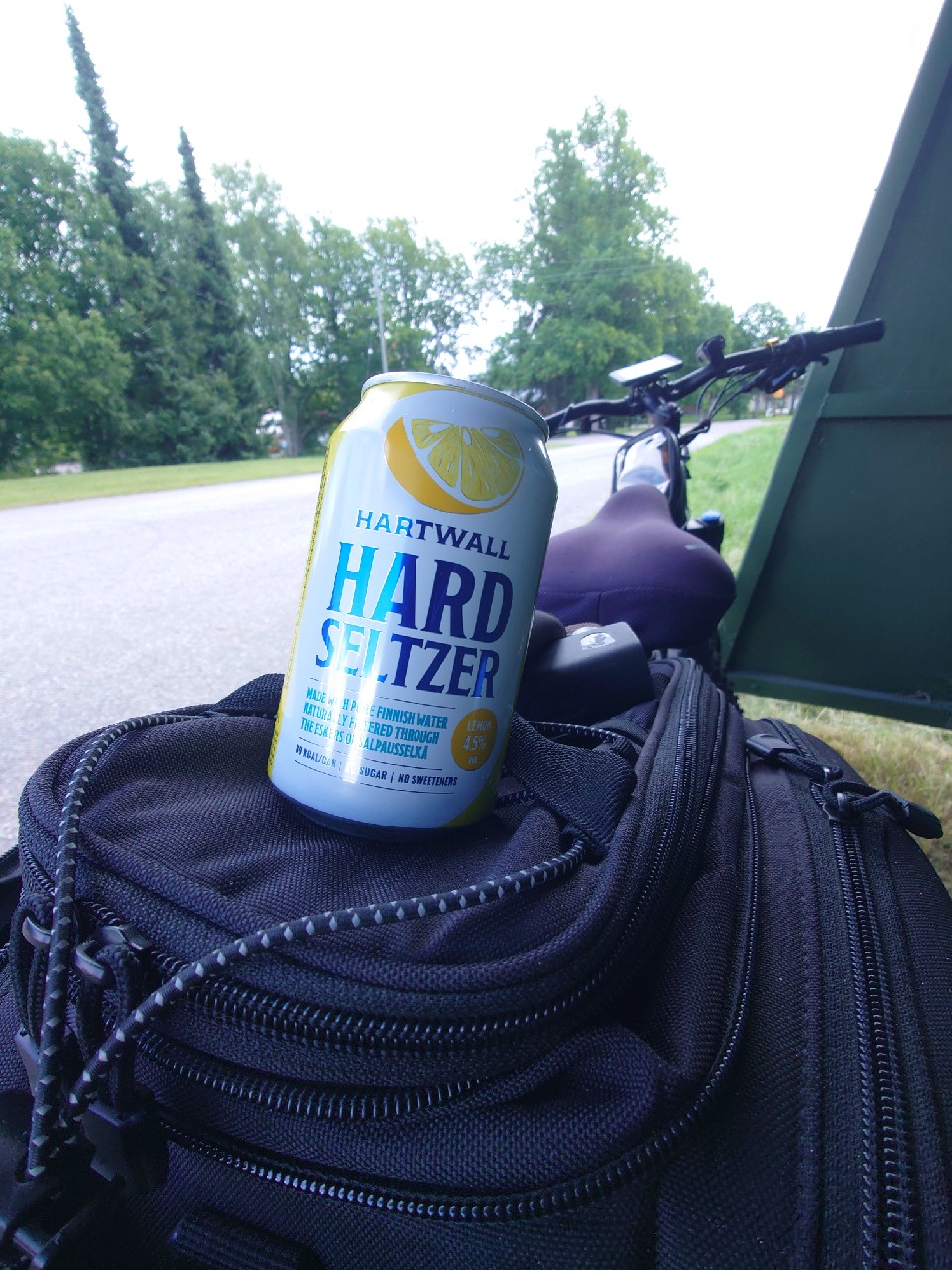 Hard Seltzer Sitruuna, Finland
