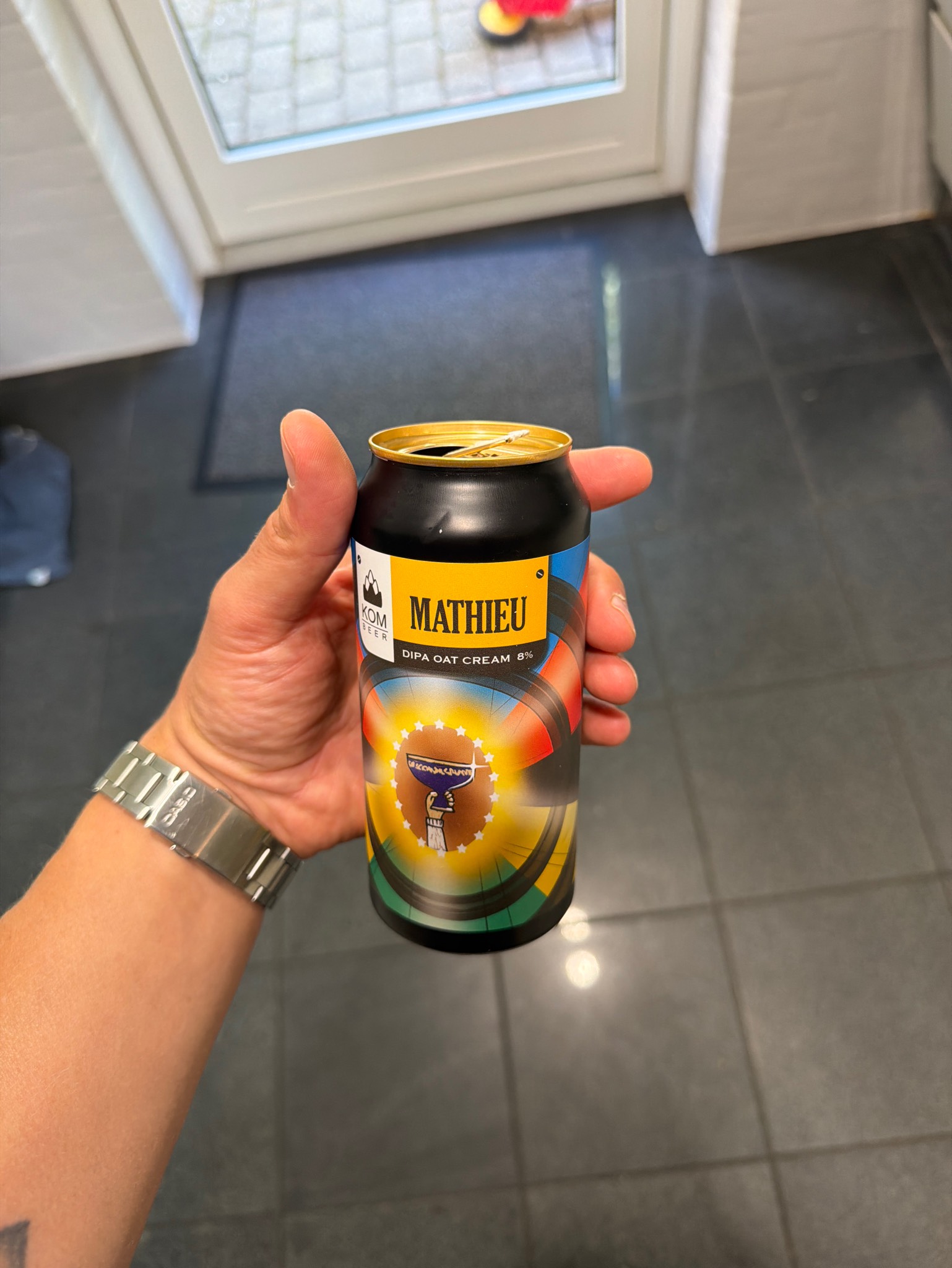 Mathieu, Kom Beer