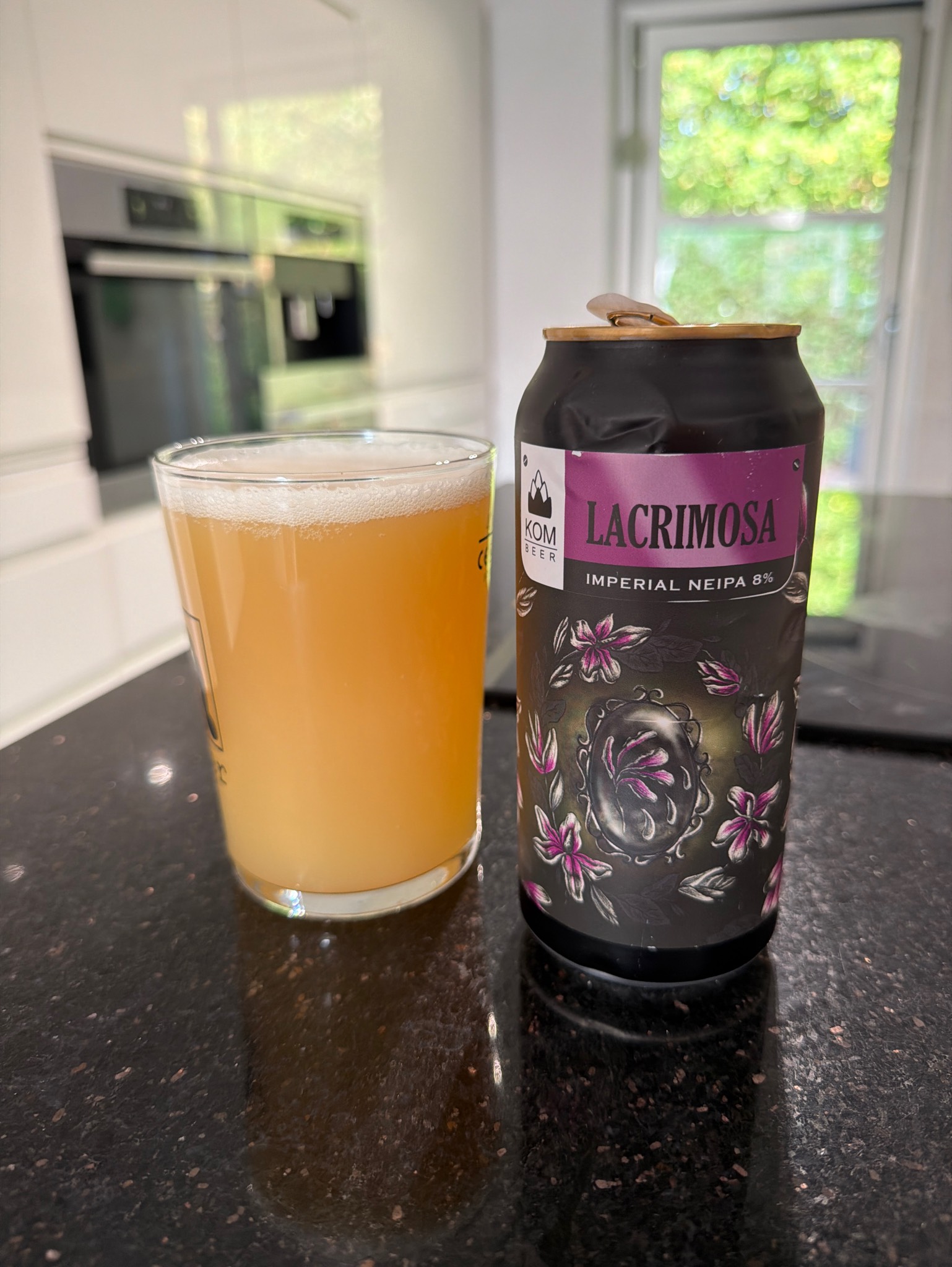 Lacrimosa, Kom Beer