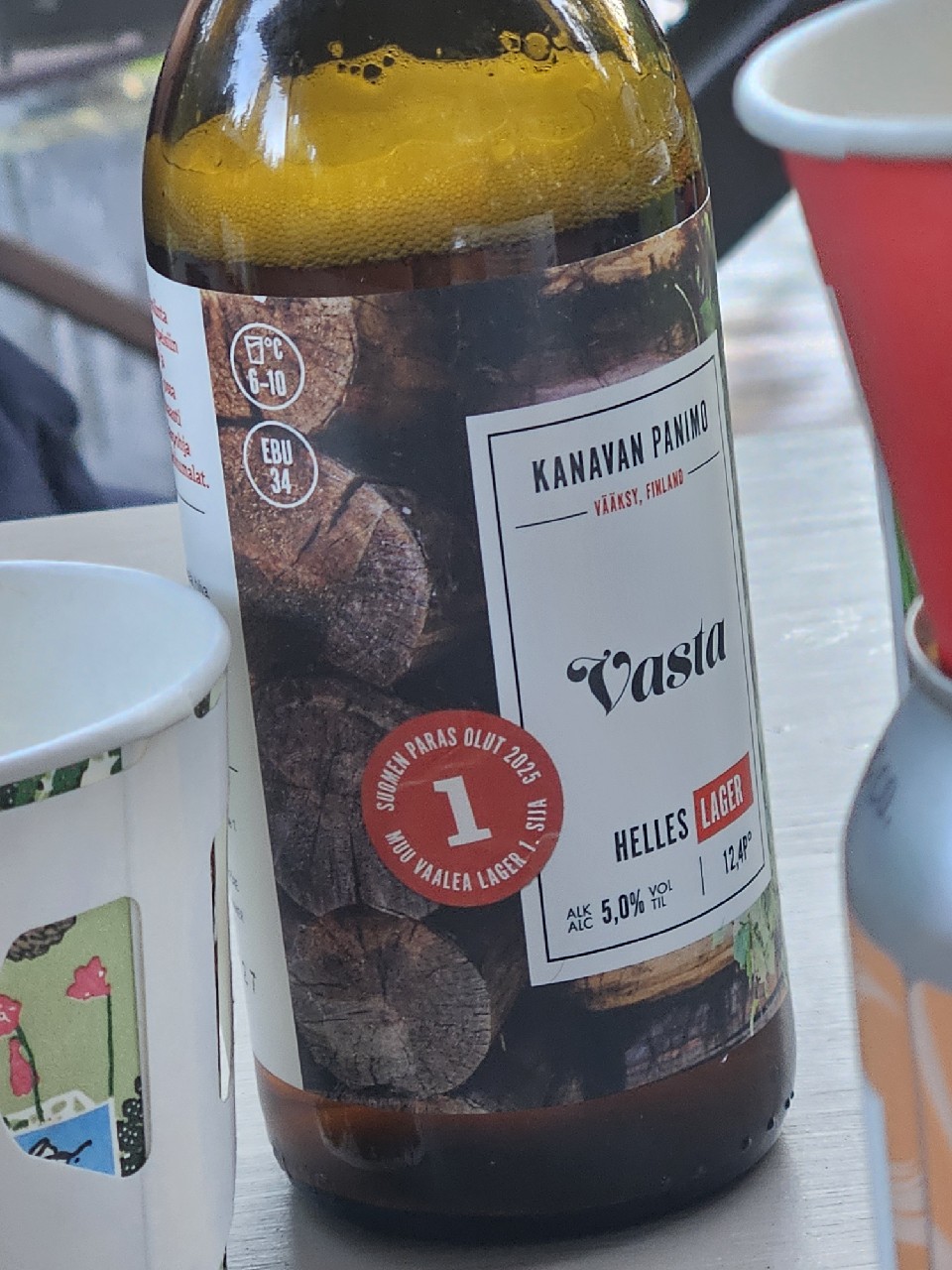 Vasta, Finland