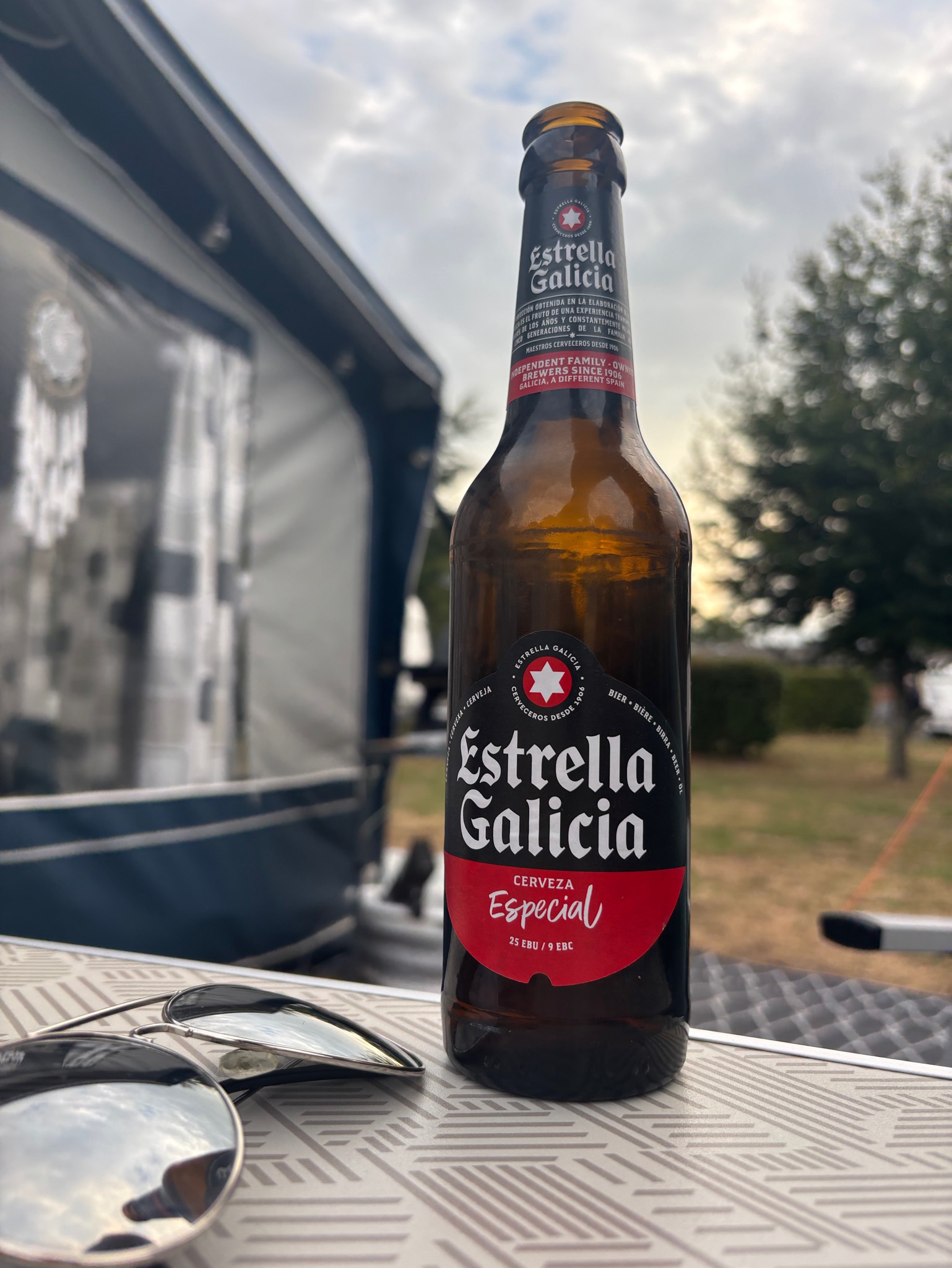 Estrella Galicia Especial, Hijos de Rivera, S.A.U.