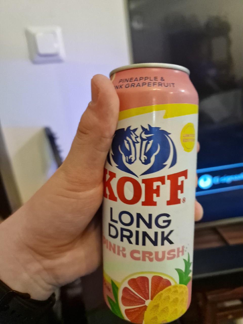 KOFF Long Drink Pink Crush, Finland