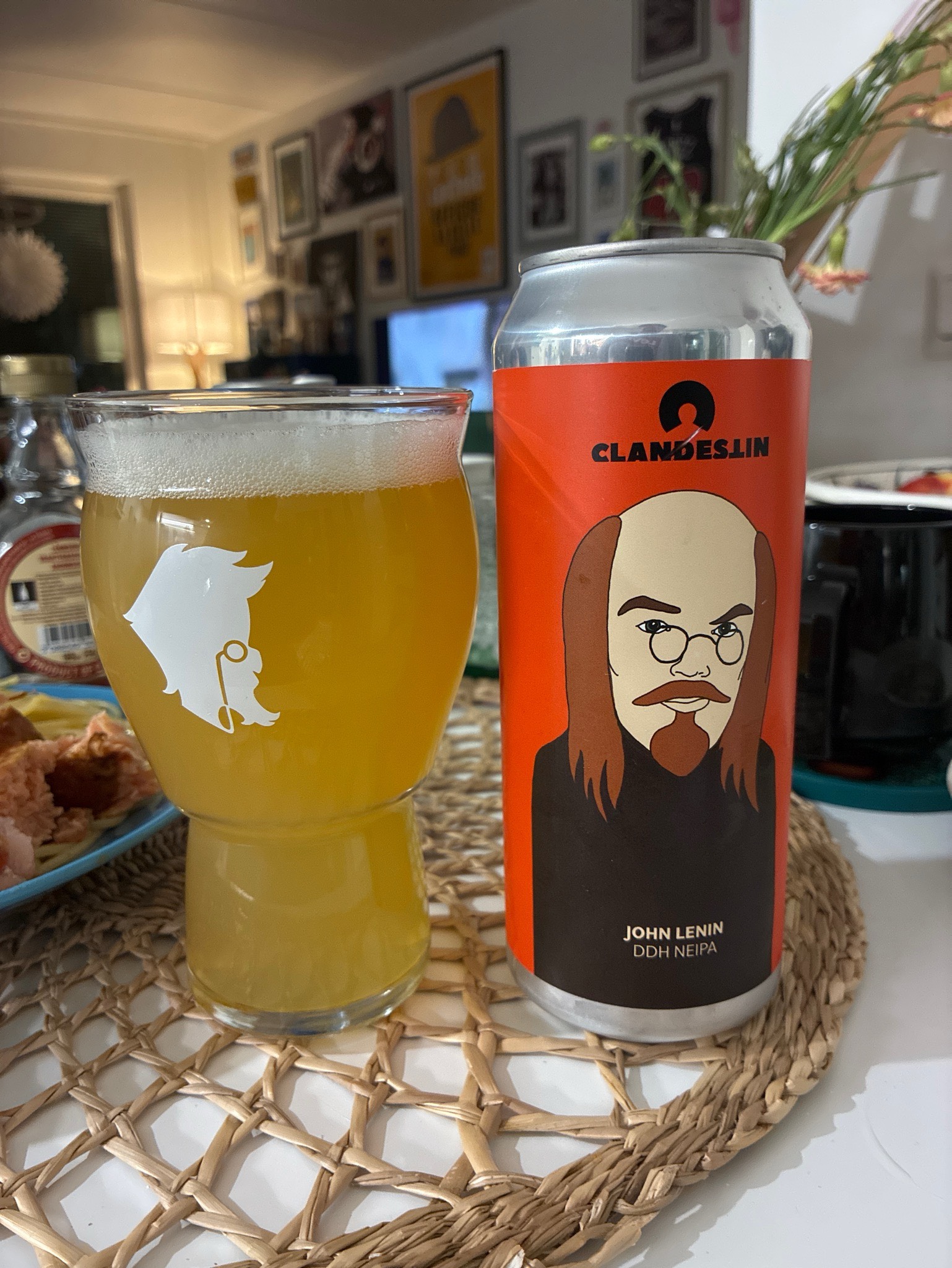 John Lenin, Clandestin Beer