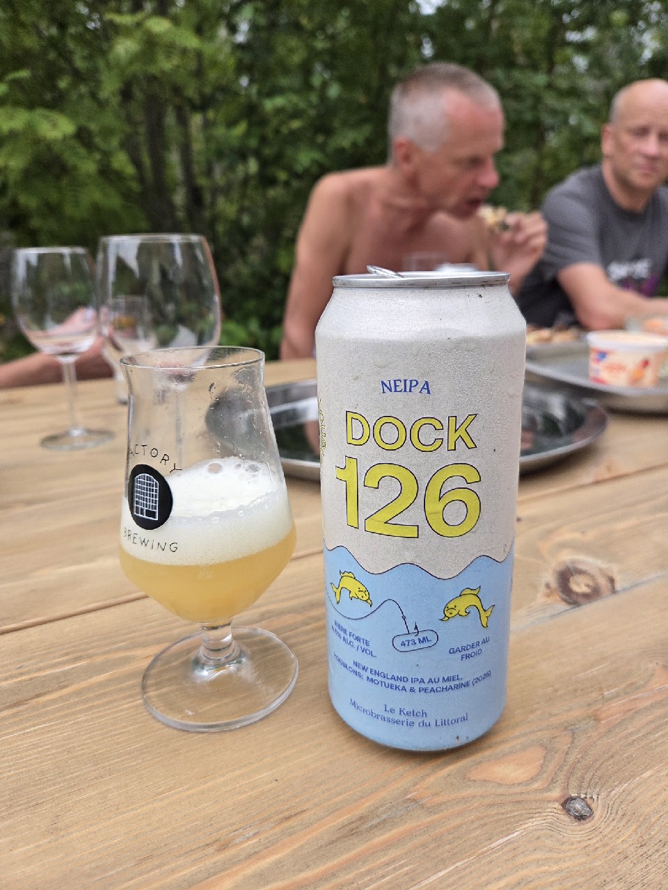 Dock 126, Le Ketch