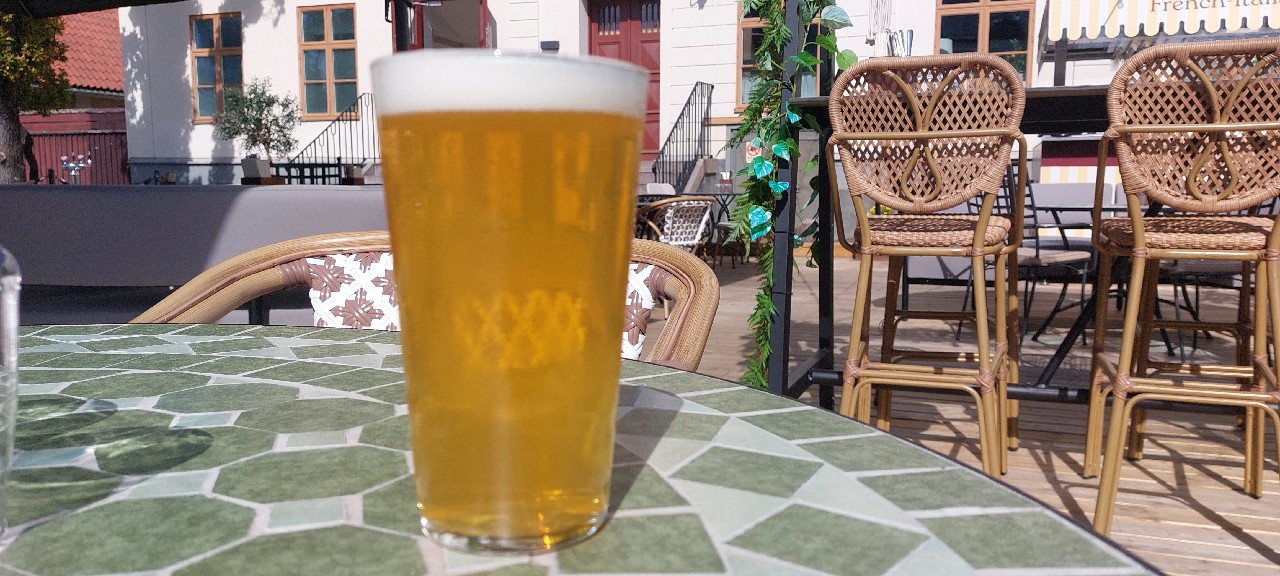 Summer Bulldog Pale Ale 5.0%, Gotlands Bryggeri (Spendrups)