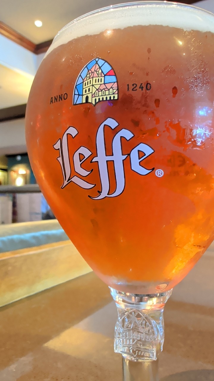 Leffe Blonde | Blond, Abbaye de Leffe (AB InBev)