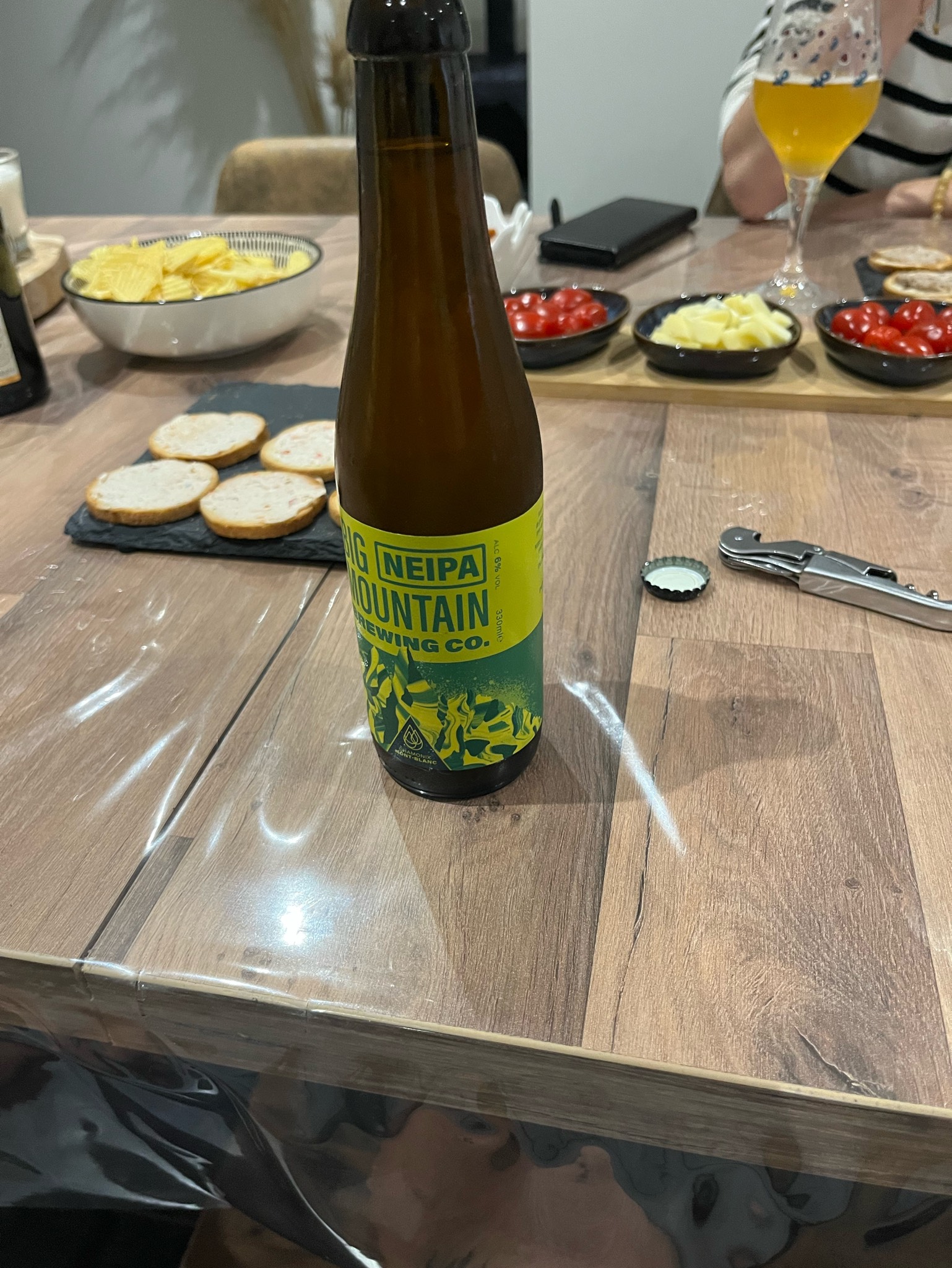 Big Mountain NEIPA, Big Mountain Brewing Co.