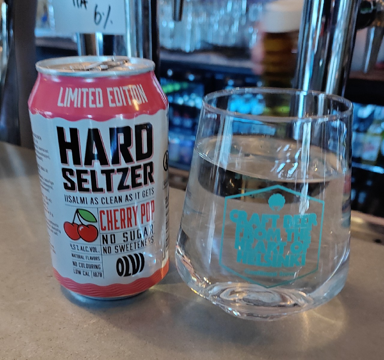 Hard Seltzer Cherry Pop, Finland
