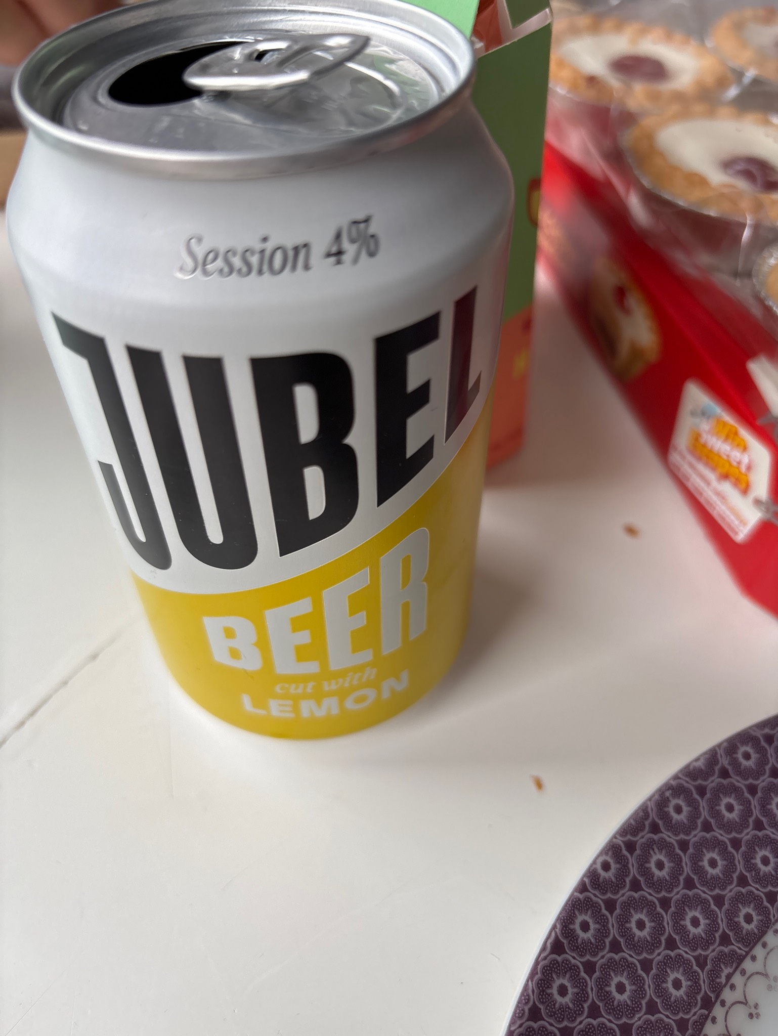 Beer Cut With Lemon, England