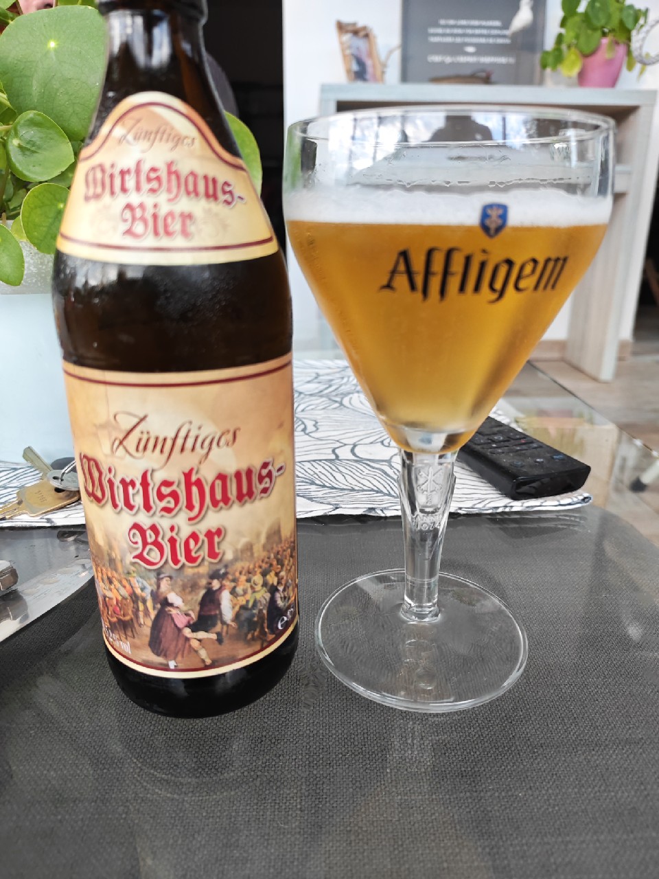 Zünftiges Wirtshaus Bier, Privatbrauerei Hösl