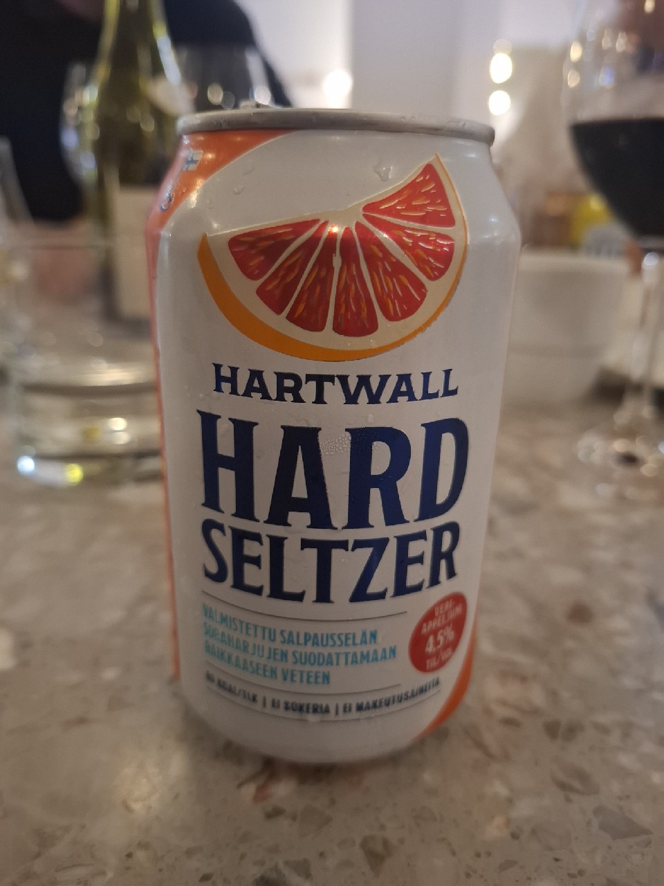 Hard Seltzer Veriappelsiini, Finland