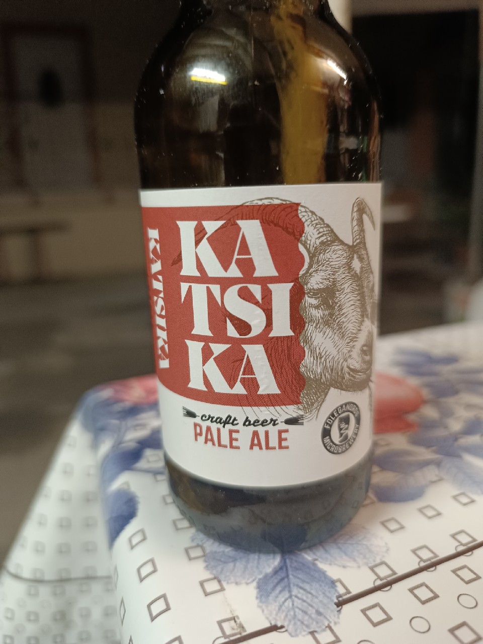 Katsika Pale Ale, Mikrozythopoiia Folegandrou / Μικροζυθοποιία Φολεγάνδρου