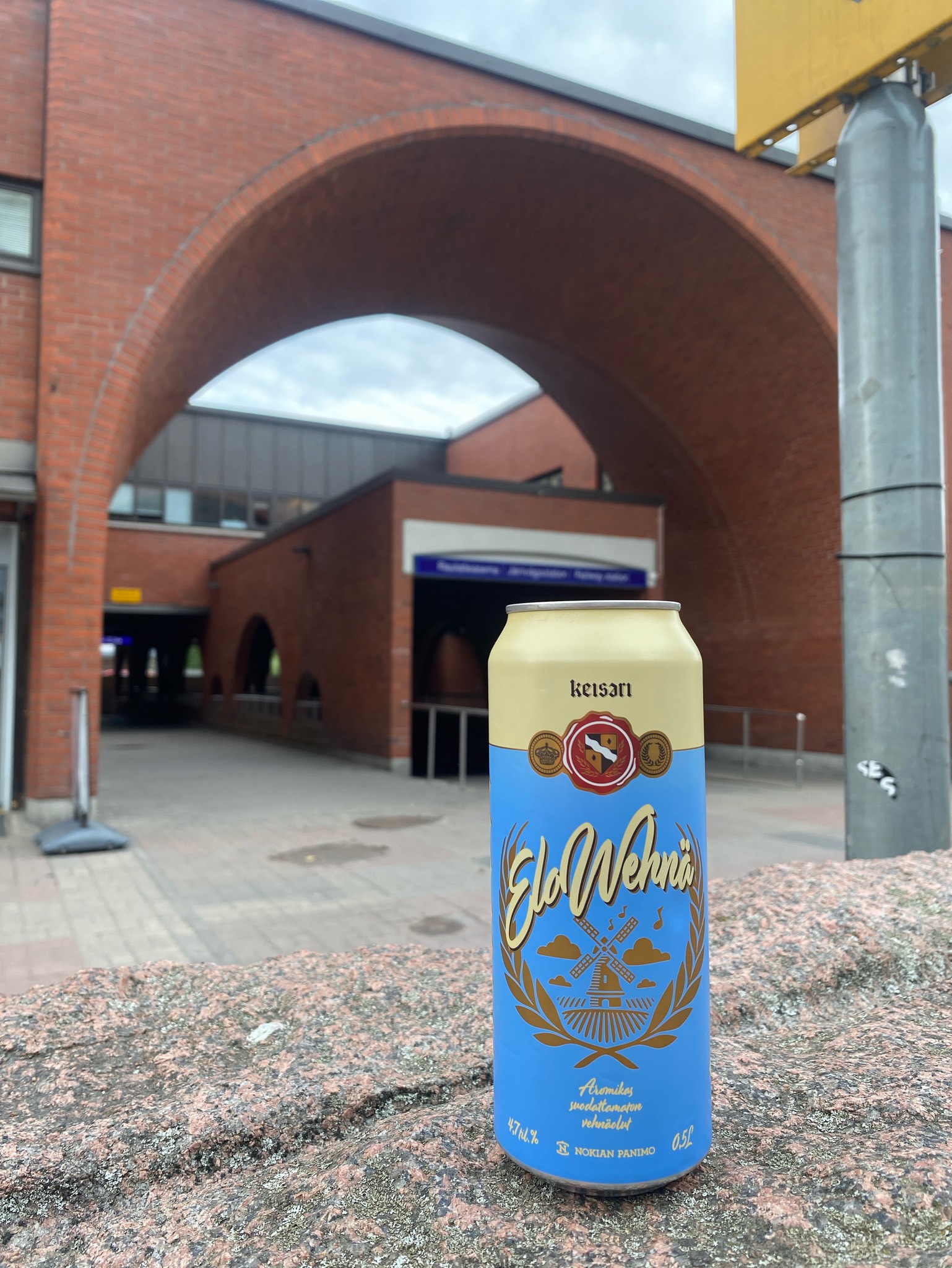 Keisari EloWehnä, Finland