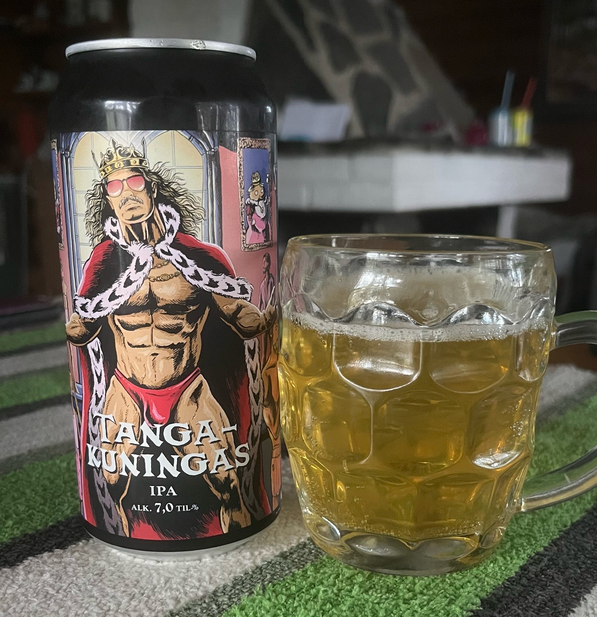 Tangakuningas, Finland
