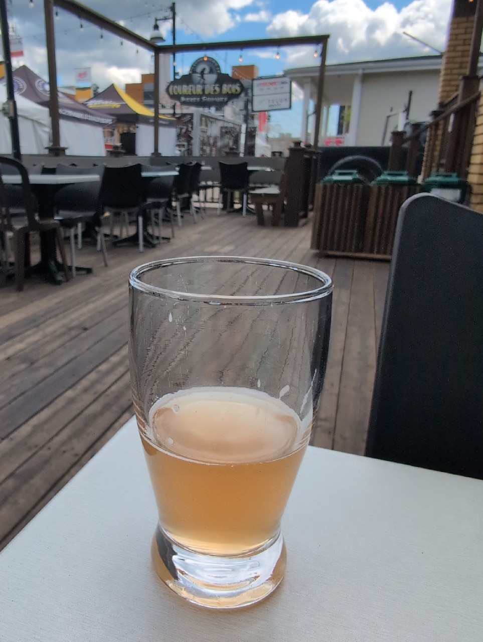 Jaseuse Aux Framboises, Microbrasserie Le Coureur Des Bois