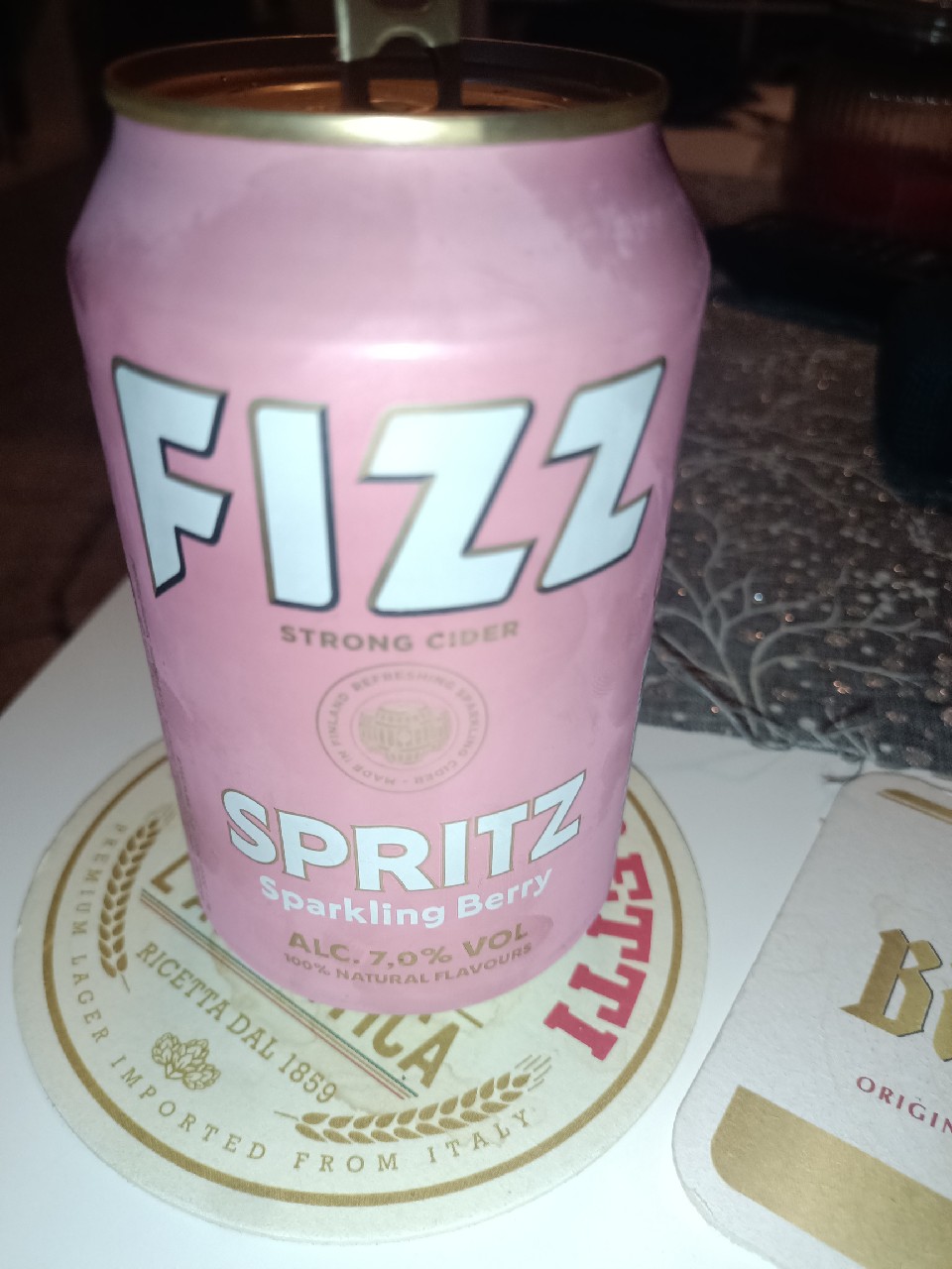 FIZZ Spritz Sparkling Berry, Finland
