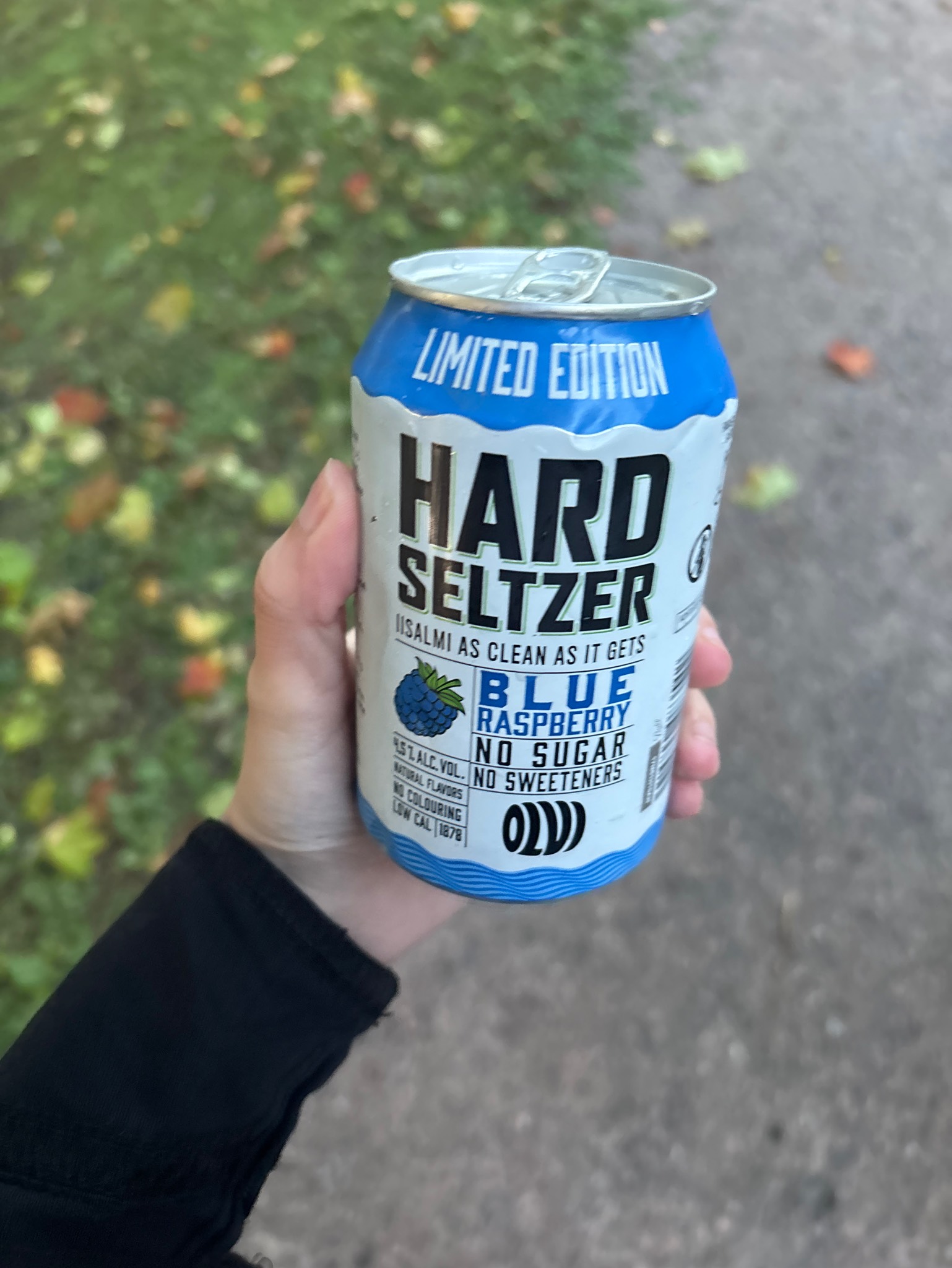 HARD SELTZER BLUE RASPBERRY, Olvi
