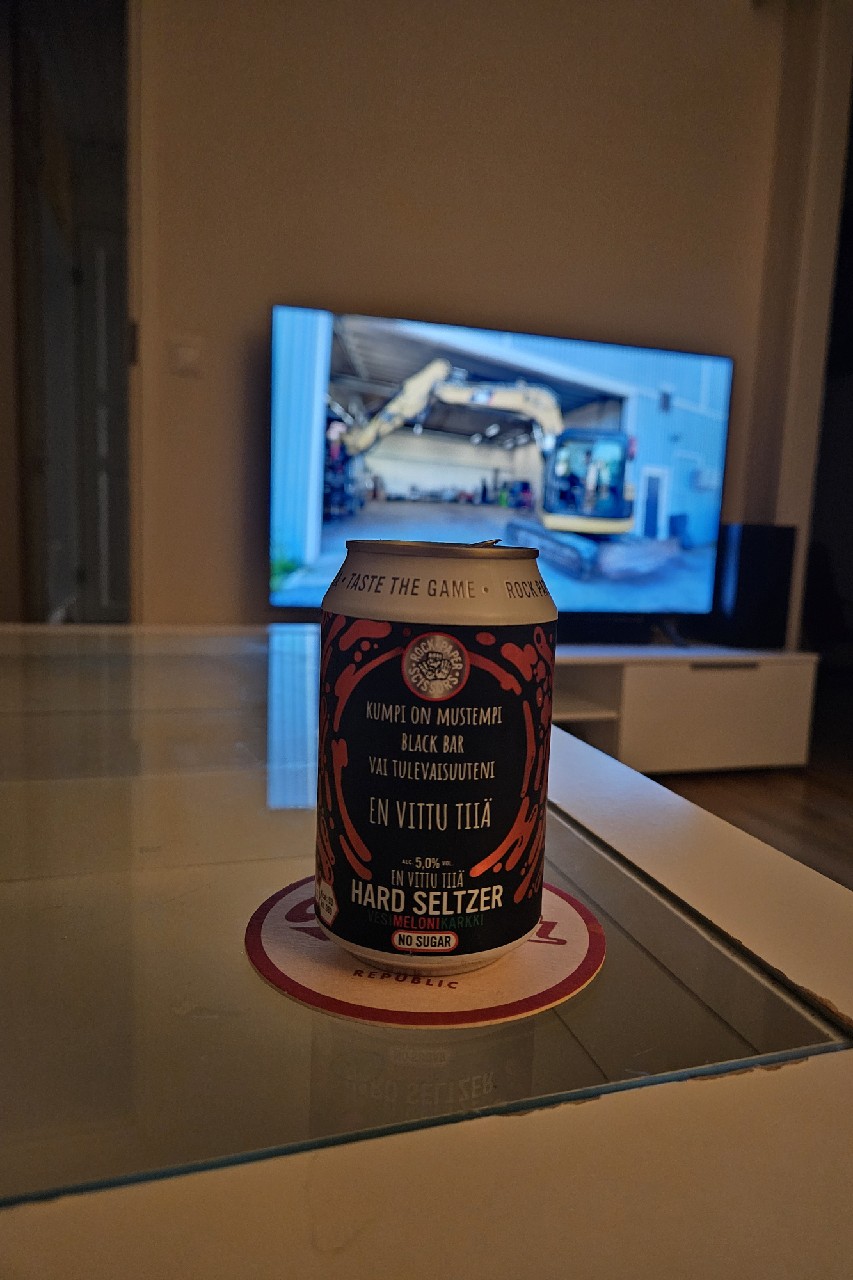 En Vittu Tiiä Hard Seltzer Vesimelonikarkki, Finland