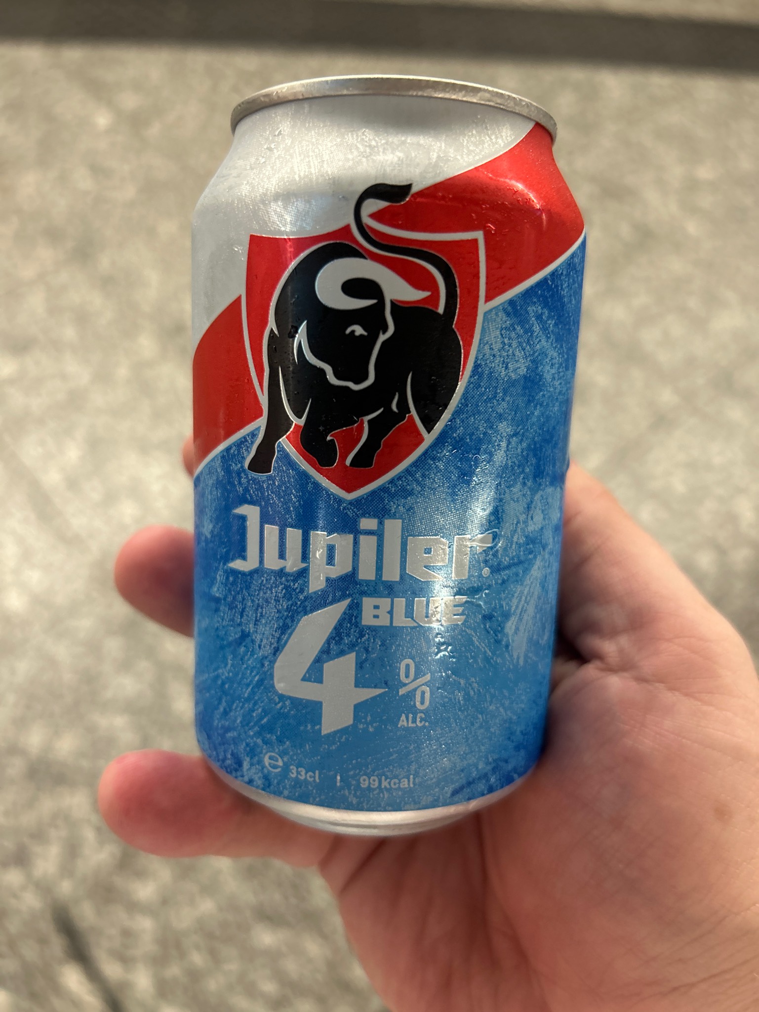 Jupiler Blue, Brasserie Piedboeuf (InBev)