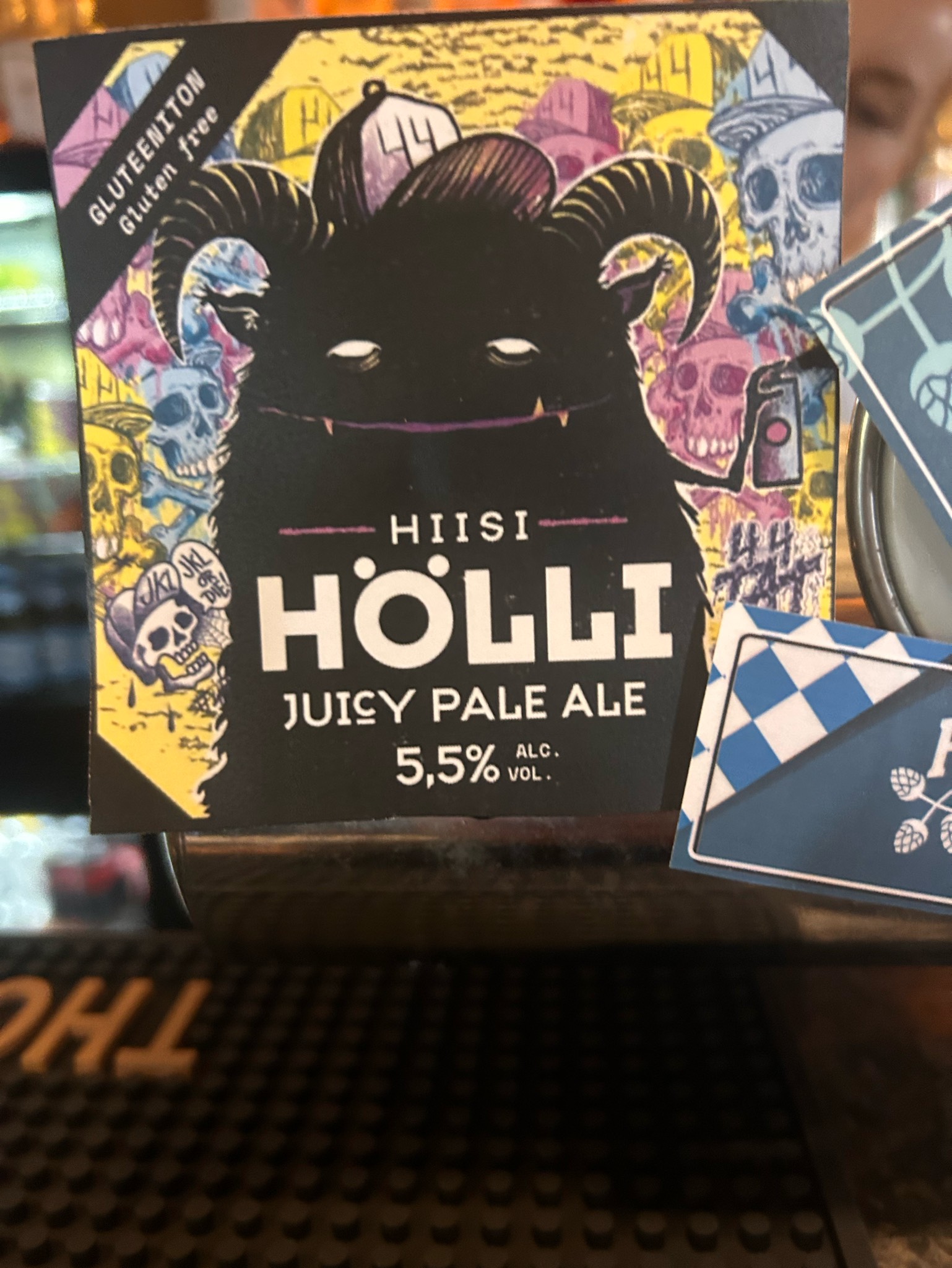 Hölli, Finland