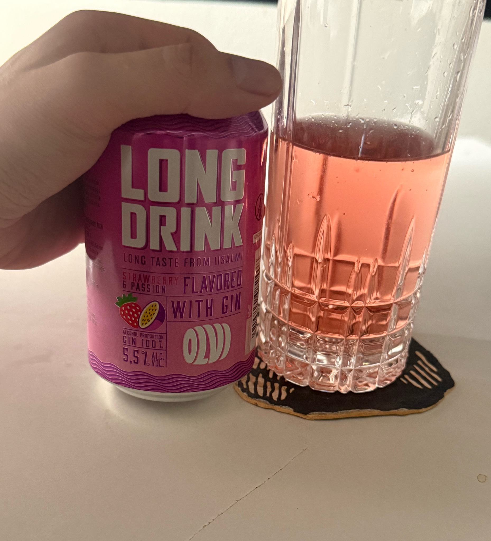 long drink strawberry & passion, Finland