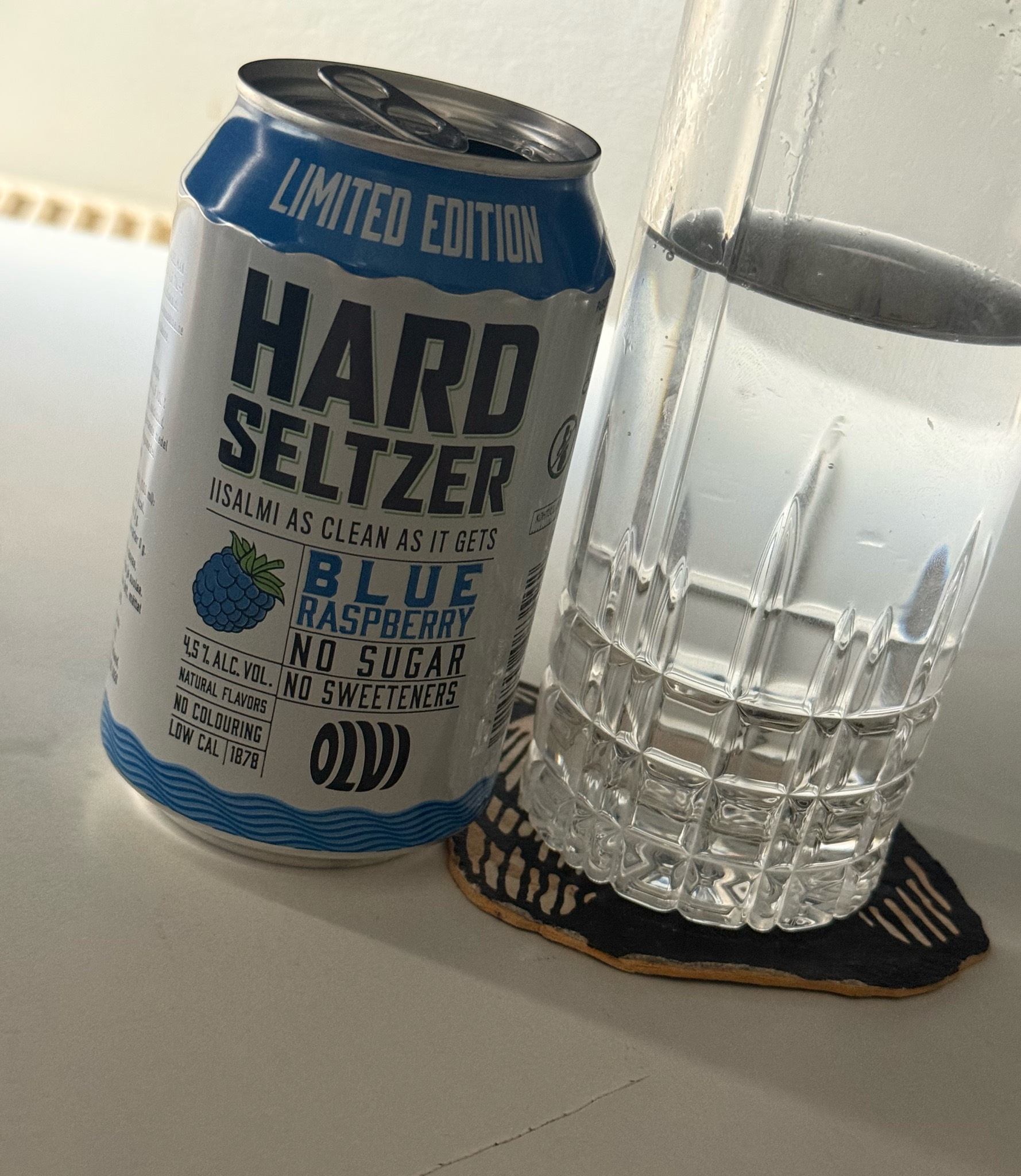 HARD SELTZER BLUE RASPBERRY, Finland