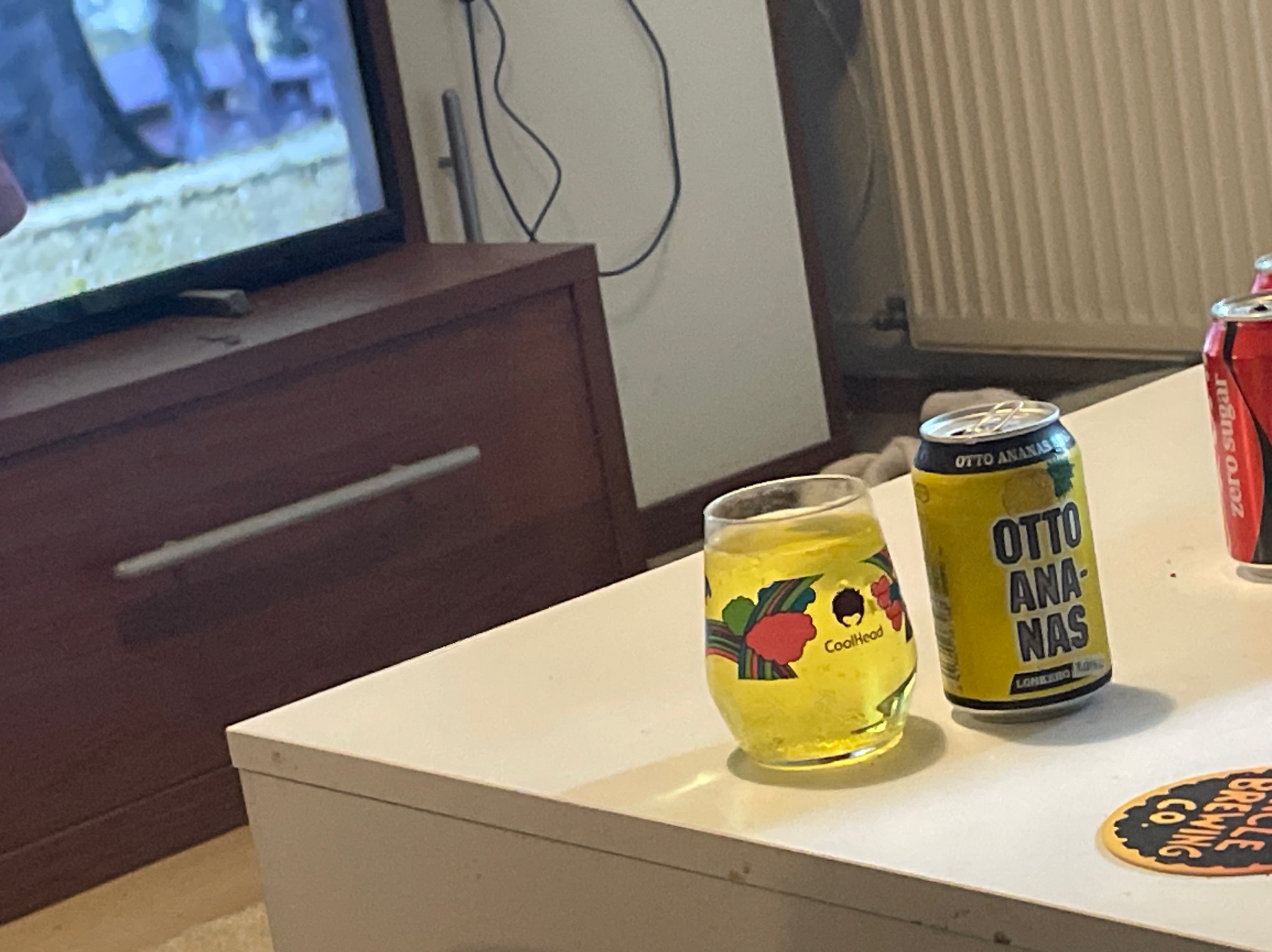 Otto ananas 8,0%, Finland