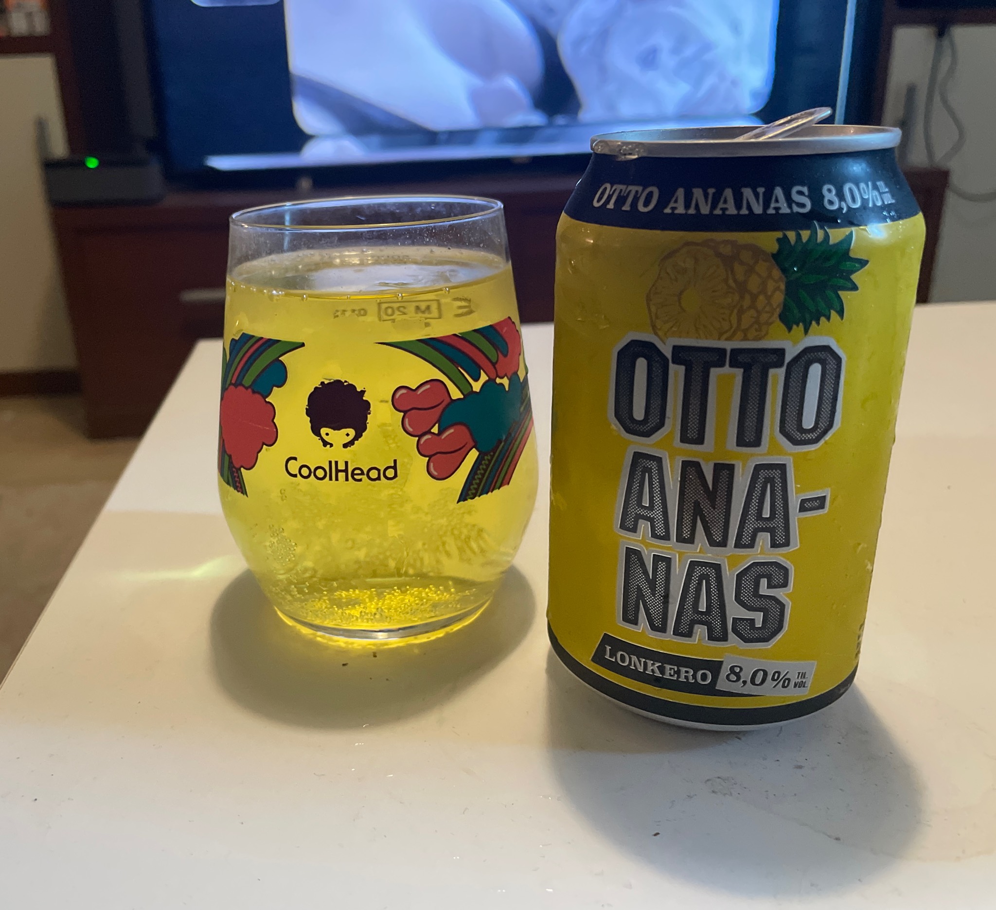 Otto ananas 8,0%, Finland