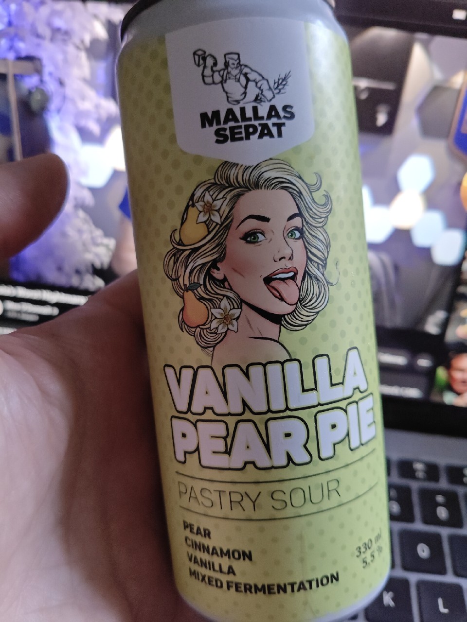 Vanilla Pear Pie, Finland