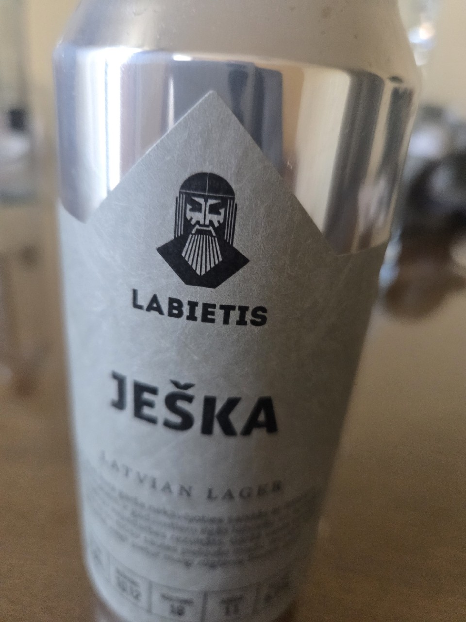 Ješka, Labietis