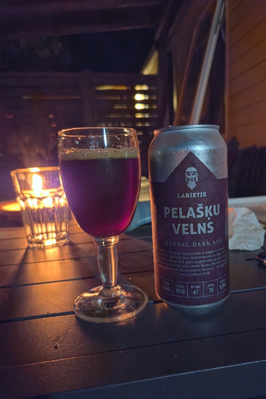 Pelašķu Velns, Labietis