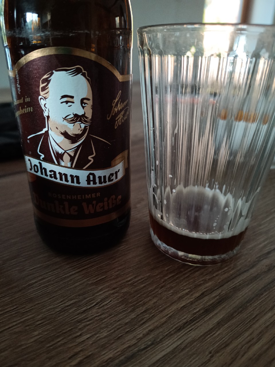 Johann Auer Rosenheimer Dunkle Weiße, Auerbräu Rosenheimer Spezialitätenbrauerei (Paulaner Brauerei)