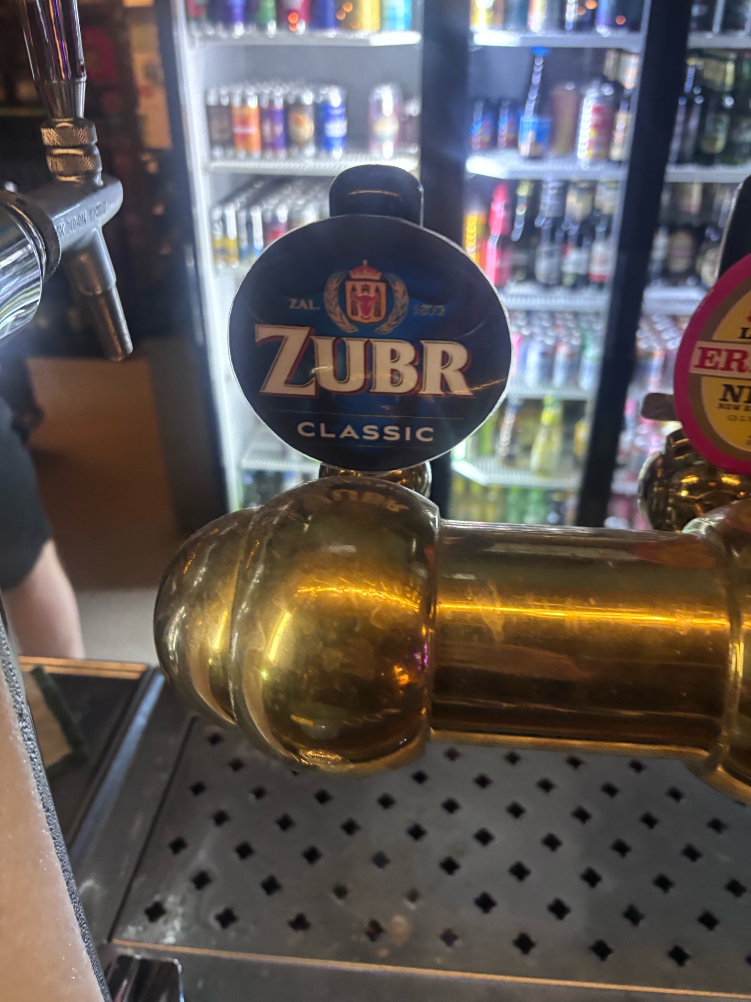 Zubr Classic, Pivovar Zubr