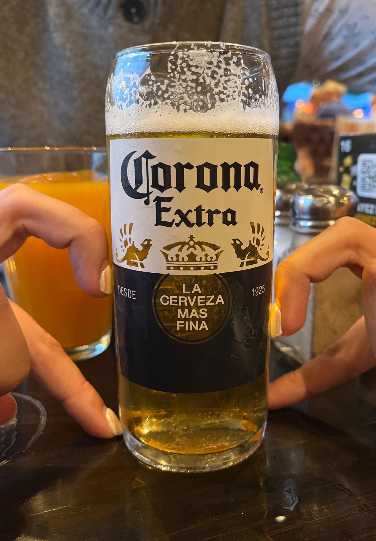 Corona Extra, Grupo Modelo (ABInBev)