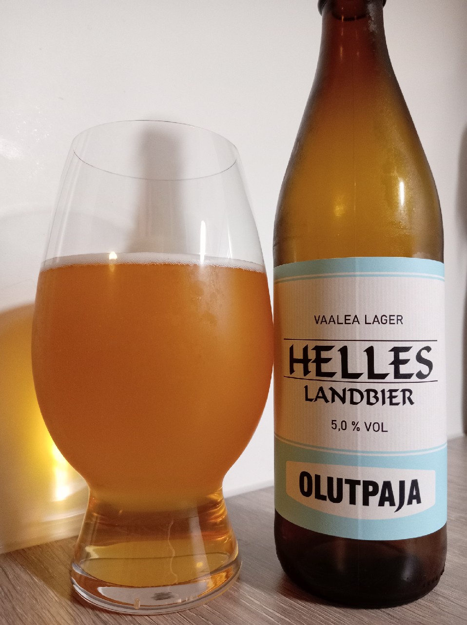 Helles Landbier, Olutpaja