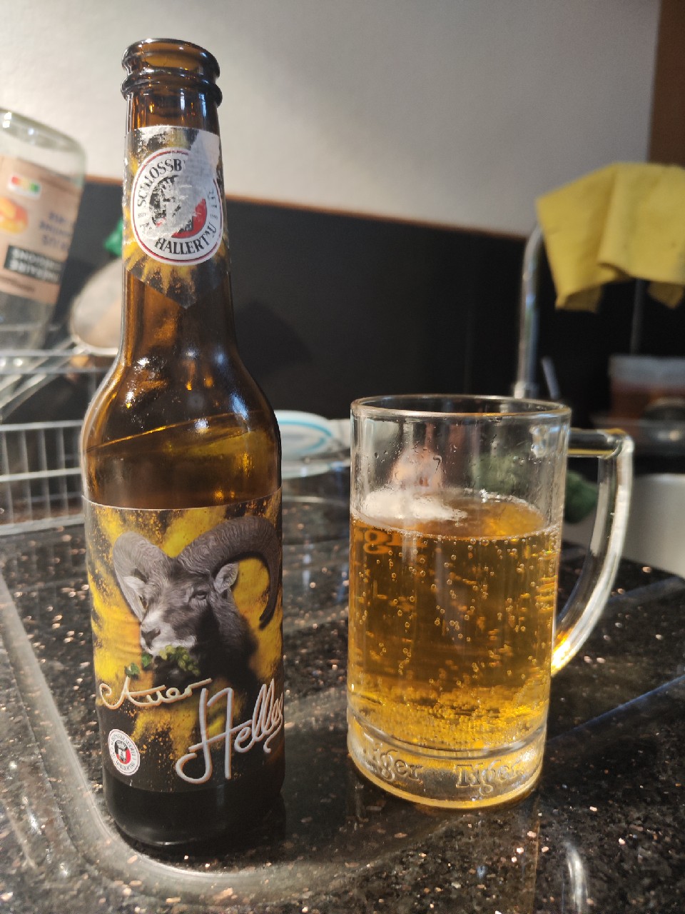Auer Helles, Schlossbrauerei Au-Hallertau