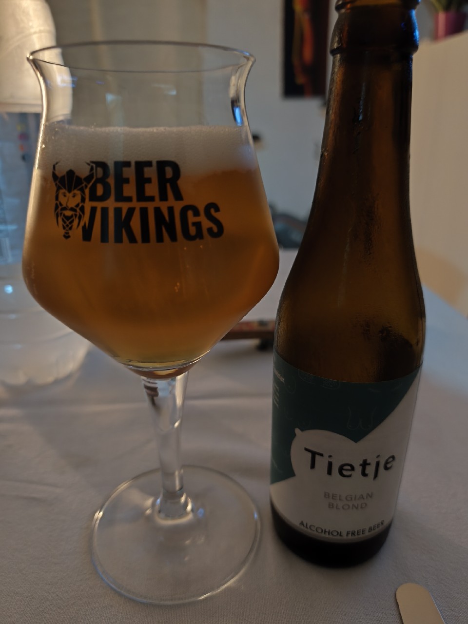 Tietje Belgian Blond Alcohol Free Beer, Brouwerij De Leite