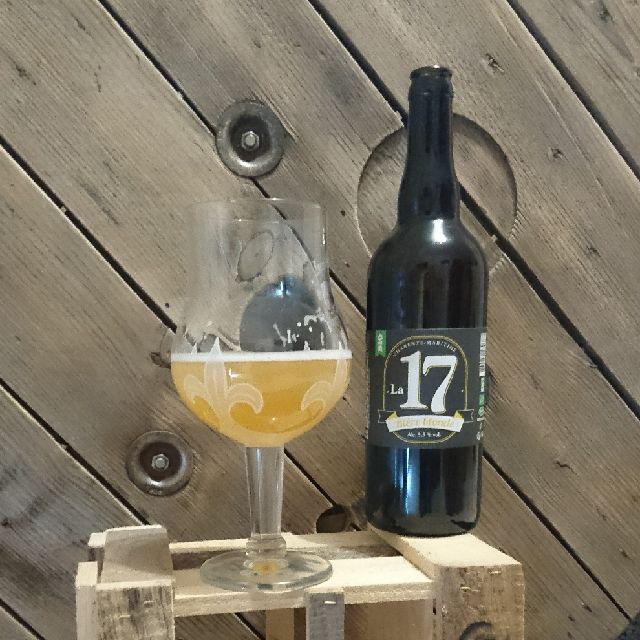 La 17 Blonde, France